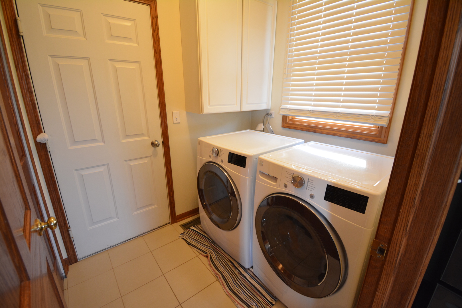 1475 Falcon Lane, Hoffman Estates, IL 60192