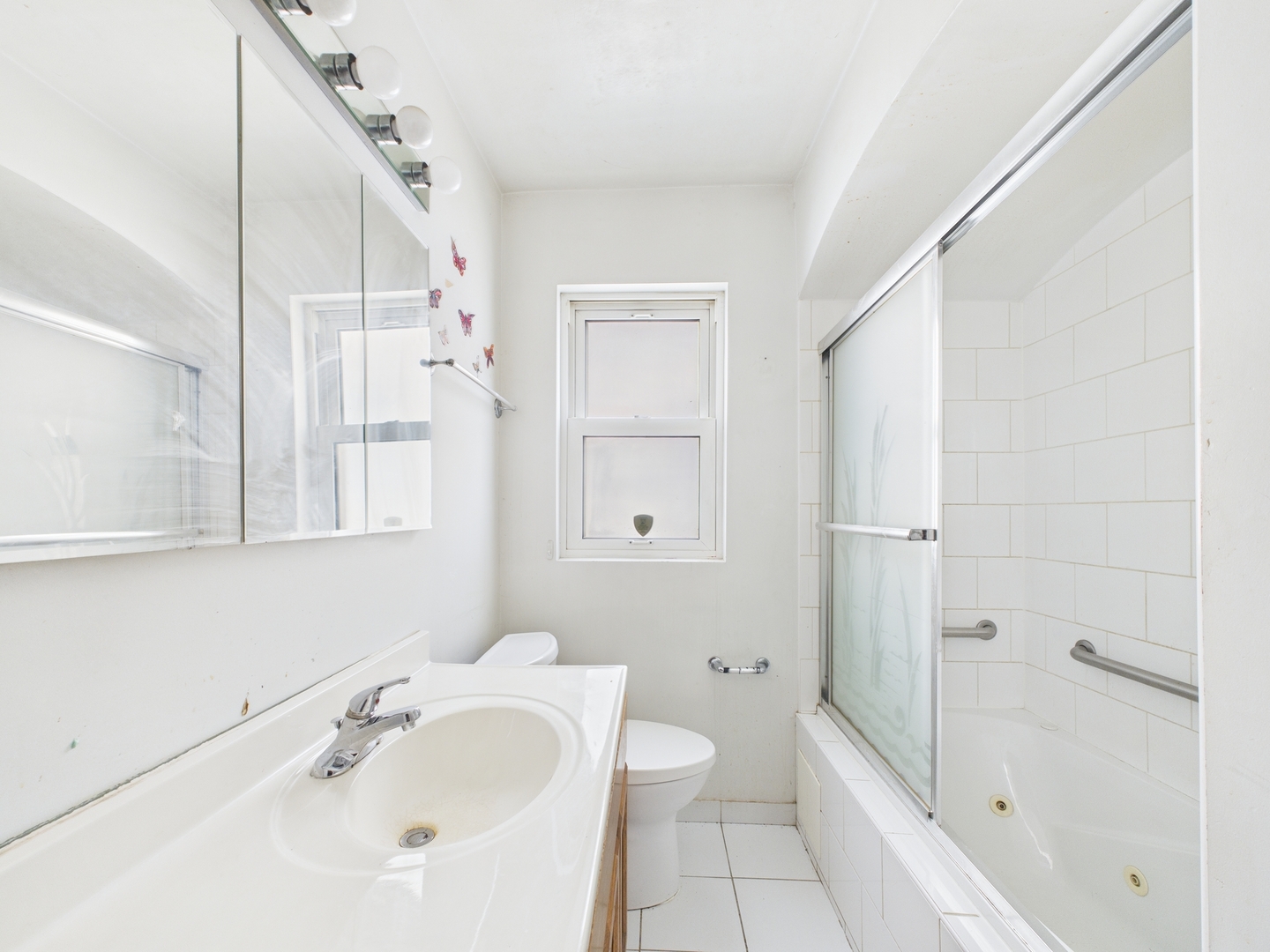 10231 S Prairie Avenue, Chicago, IL 60628