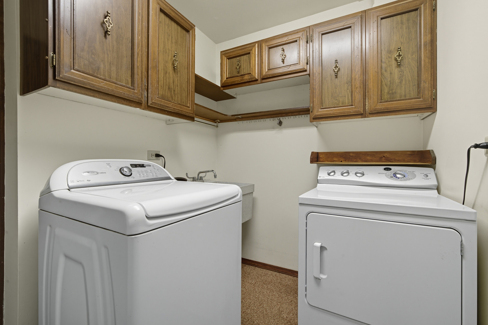 1811 E Maya Lane, Mount Prospect, IL 60056