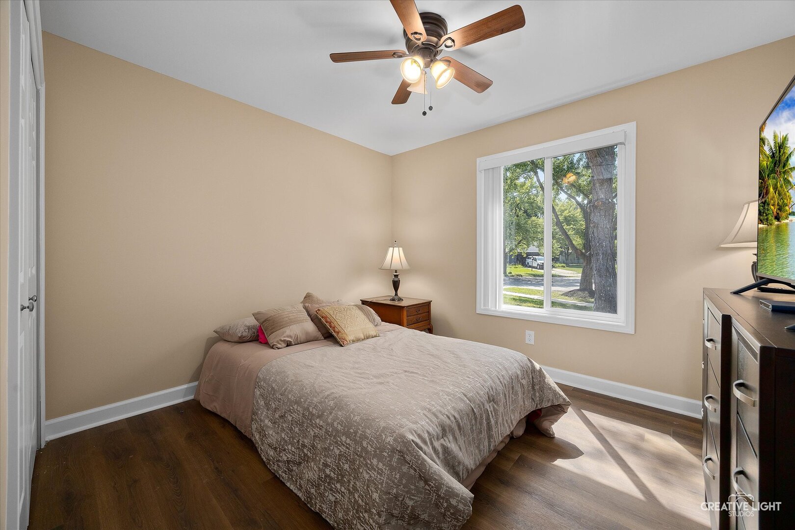 10 Crofton Road, Oswego, IL 60543