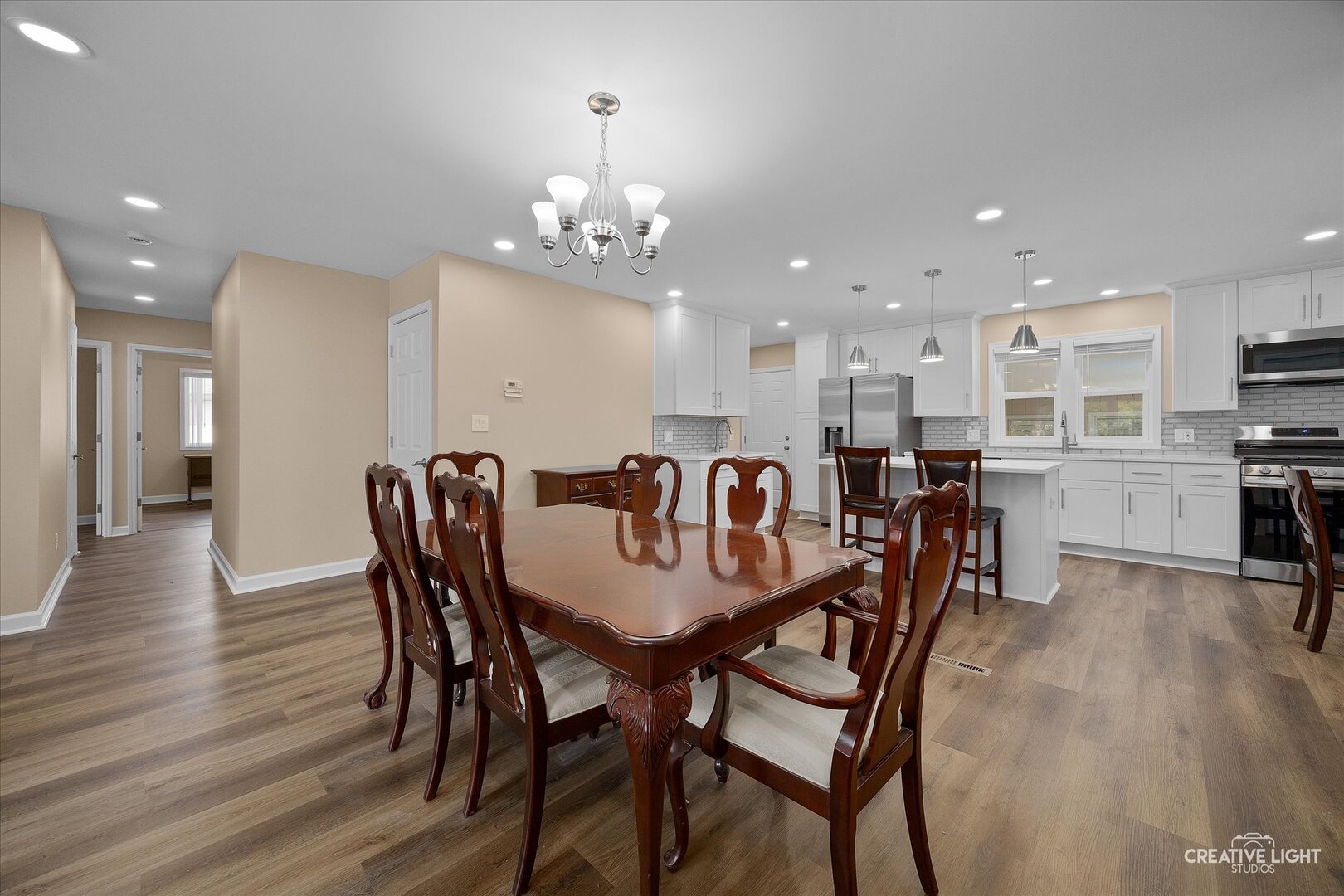 10 Crofton Road, Oswego, IL 60543