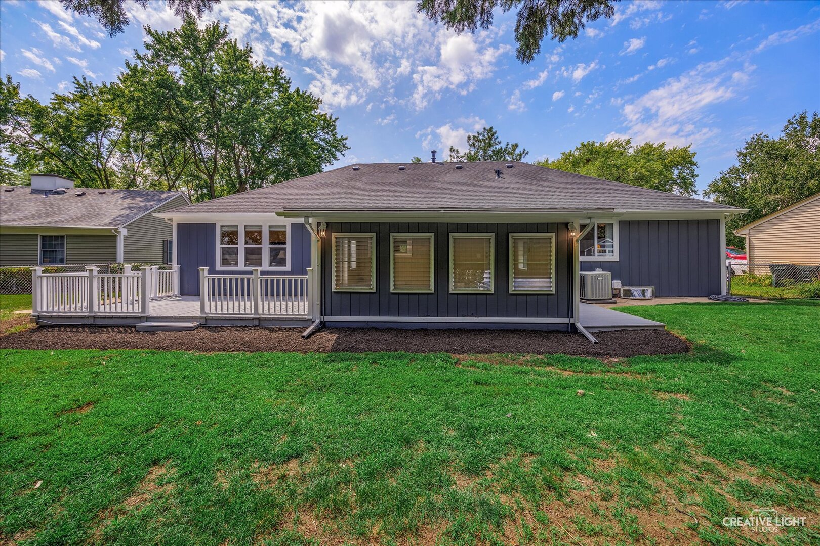 10 Crofton Road, Oswego, IL 60543