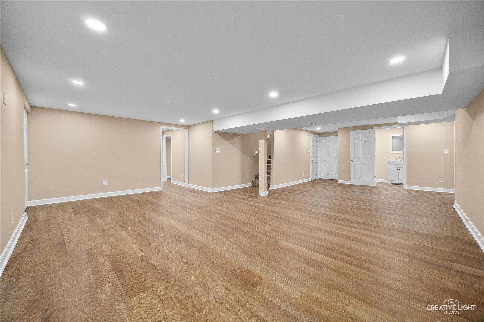 10 Crofton Road, Oswego, IL 60543