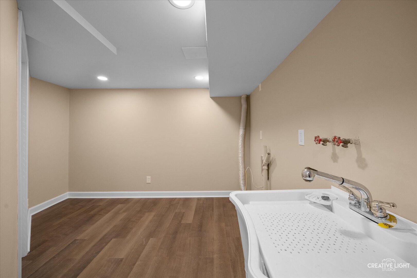 10 Crofton Road, Oswego, IL 60543