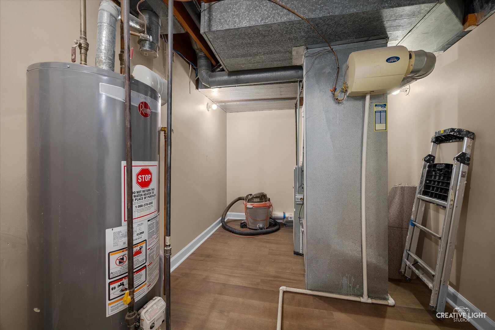 10 Crofton Road, Oswego, IL 60543