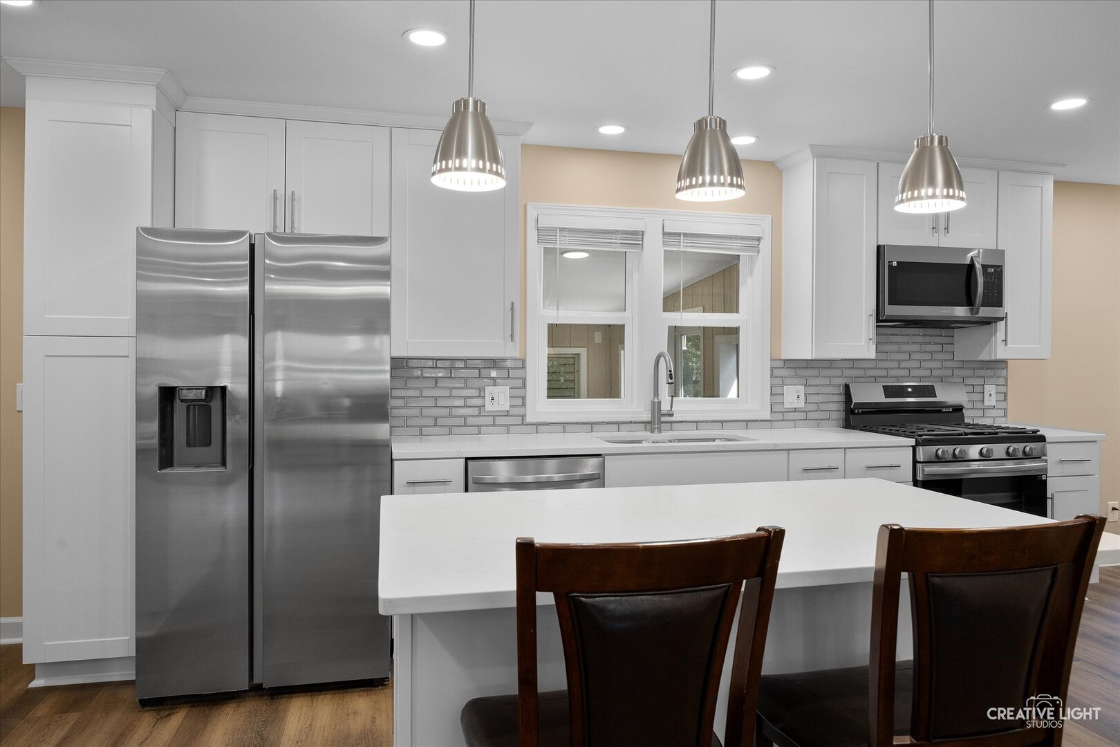 10 Crofton Road, Oswego, IL 60543