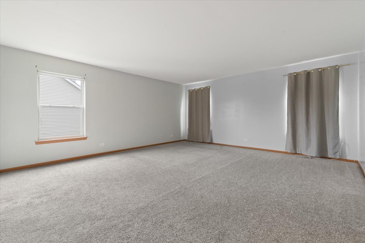 966 Forestview Way, Antioch, IL 60002