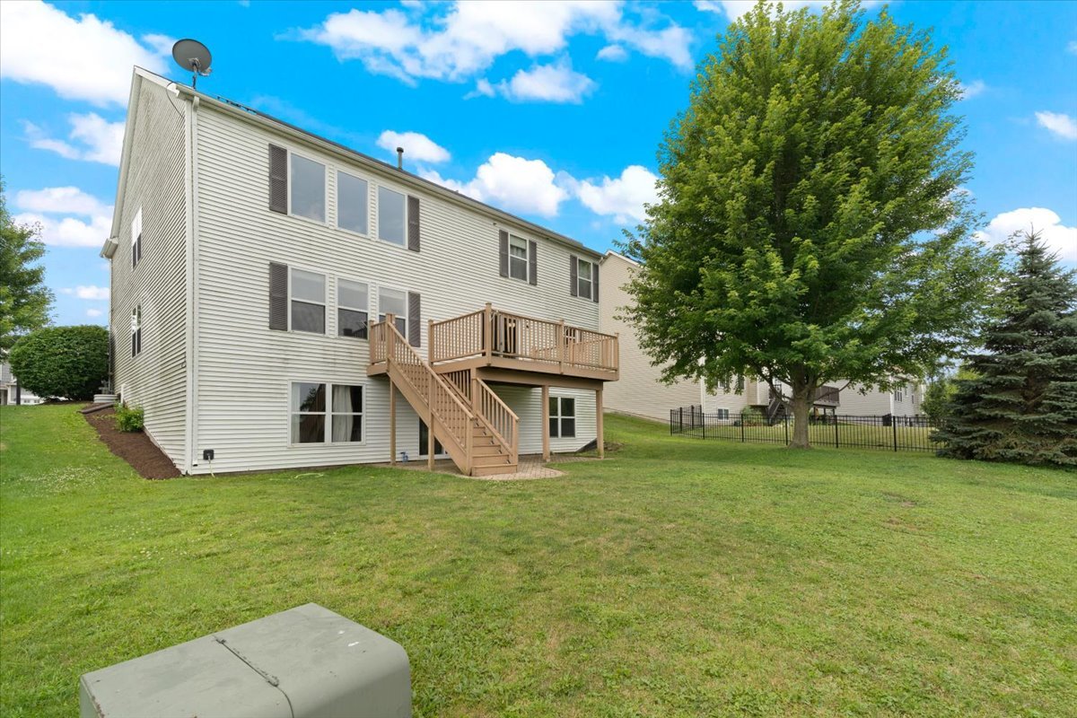 966 Forestview Way, Antioch, IL 60002