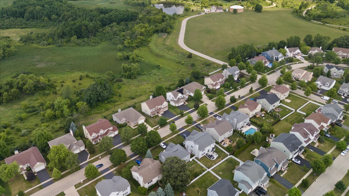 966 Forestview Way, Antioch, IL 60002