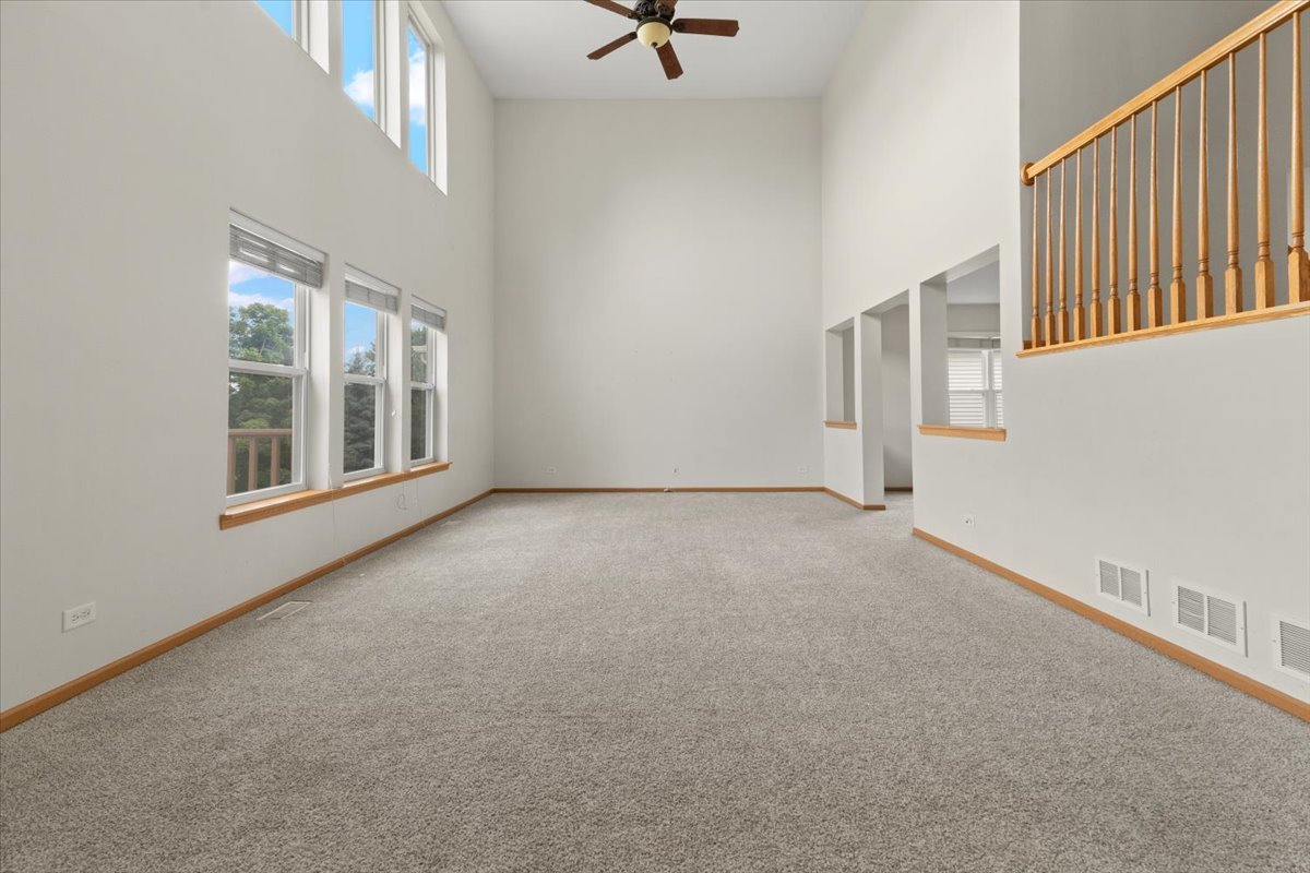 966 Forestview Way, Antioch, IL 60002