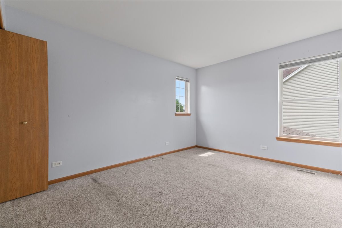 966 Forestview Way, Antioch, IL 60002