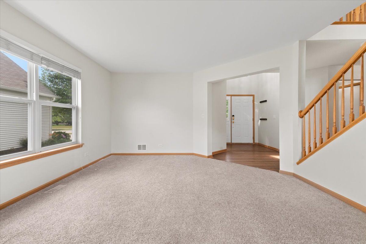 966 Forestview Way, Antioch, IL 60002