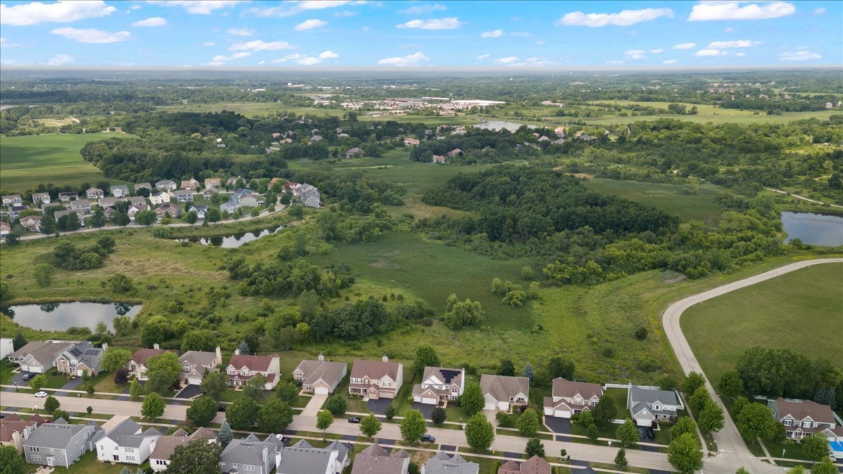 966 Forestview Way, Antioch, IL 60002