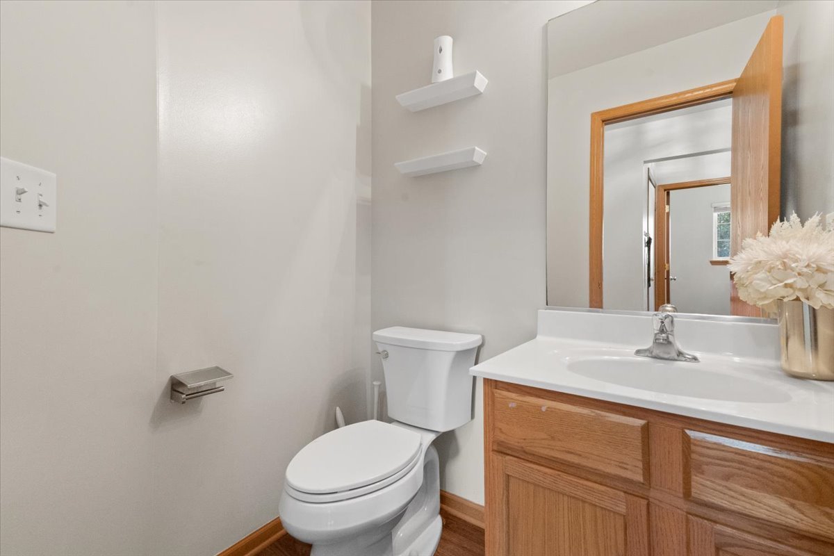 966 Forestview Way, Antioch, IL 60002