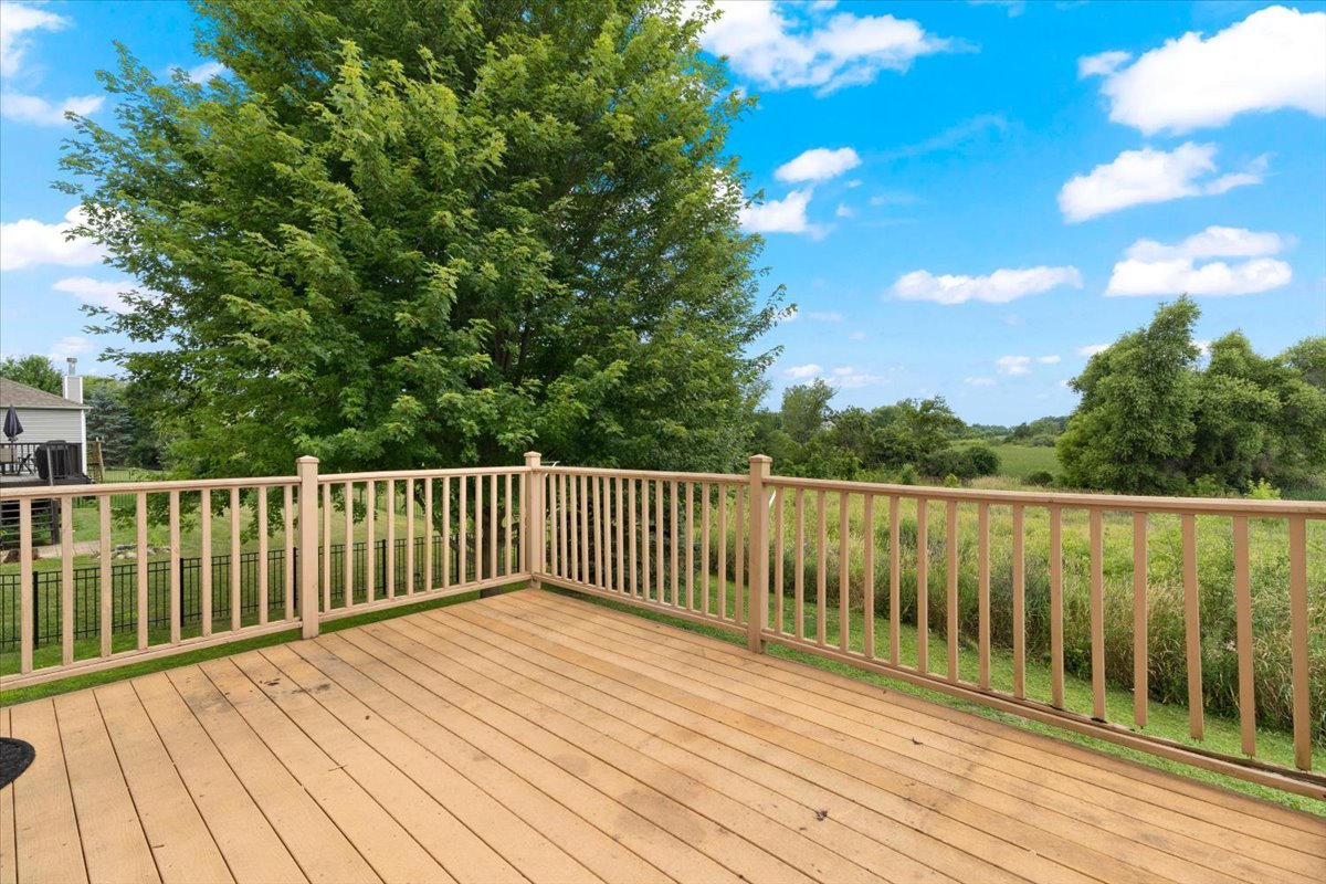 966 Forestview Way, Antioch, IL 60002