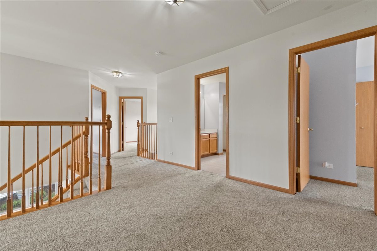 966 Forestview Way, Antioch, IL 60002