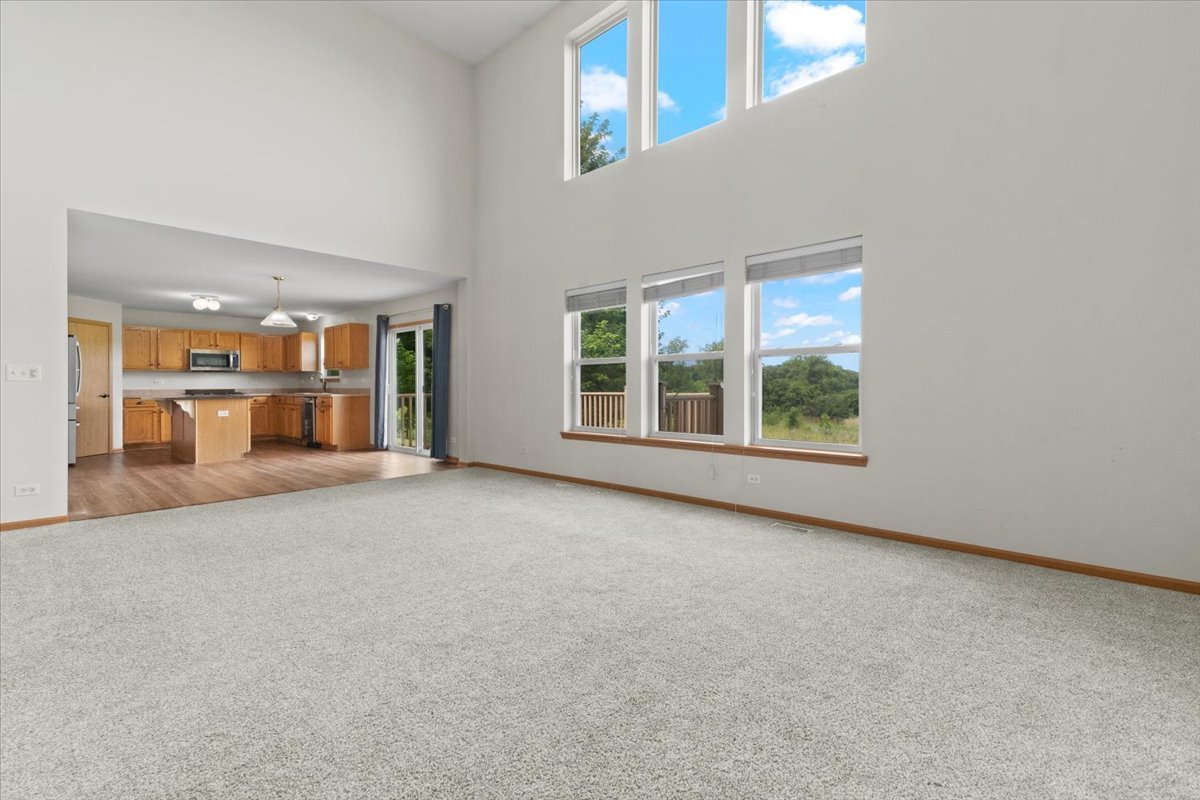 966 Forestview Way, Antioch, IL 60002