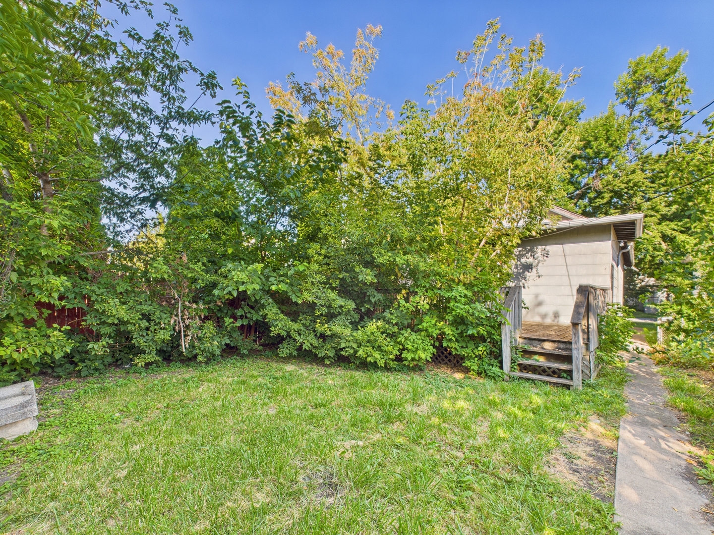 2714 N New England Avenue, Chicago, IL 60707