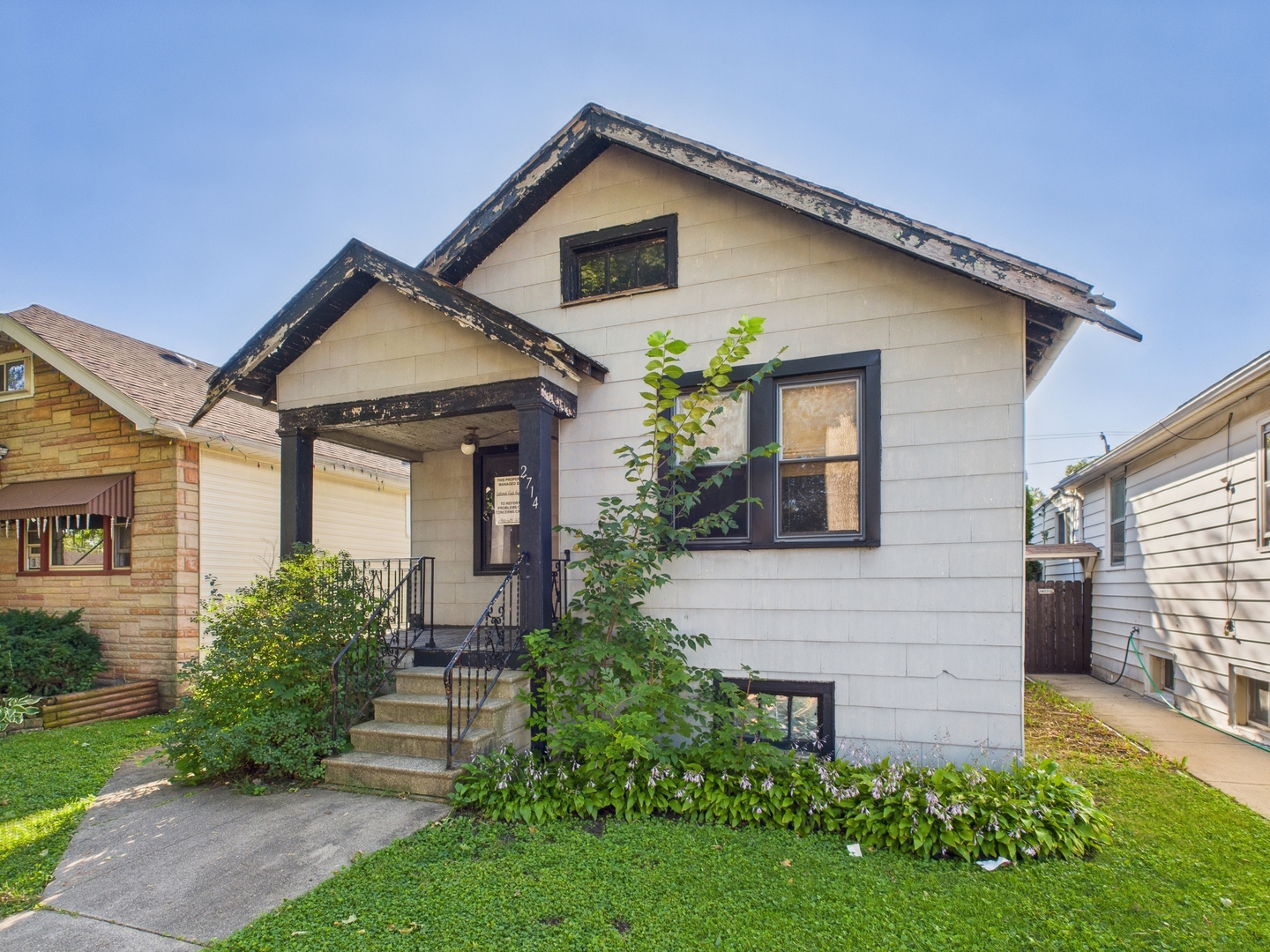 2714 N New England Avenue, Chicago, IL 60707