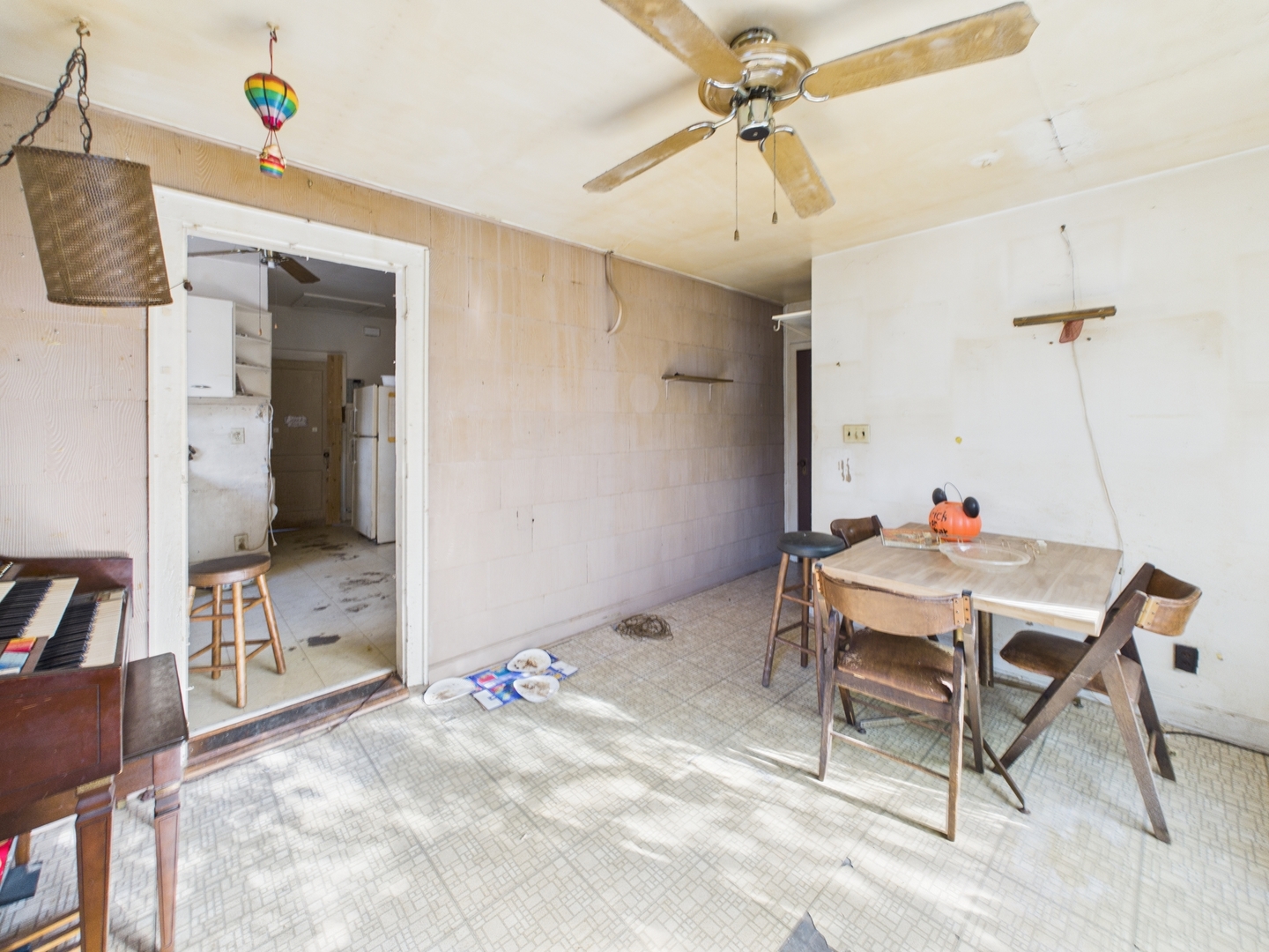 2714 N New England Avenue, Chicago, IL 60707