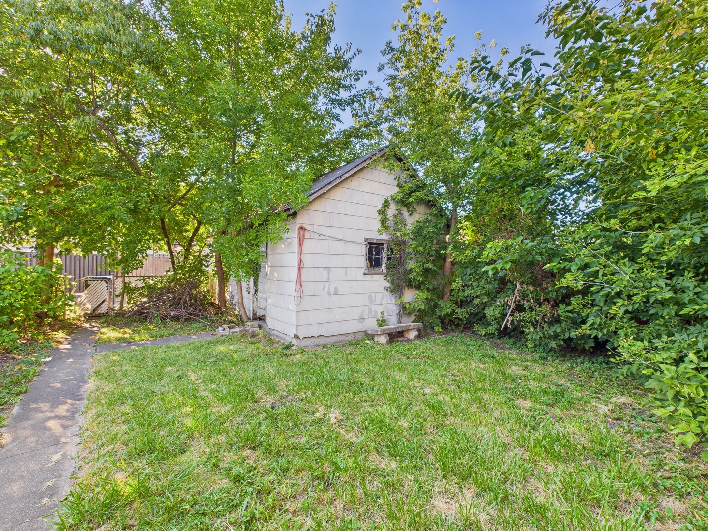 2714 N New England Avenue, Chicago, IL 60707