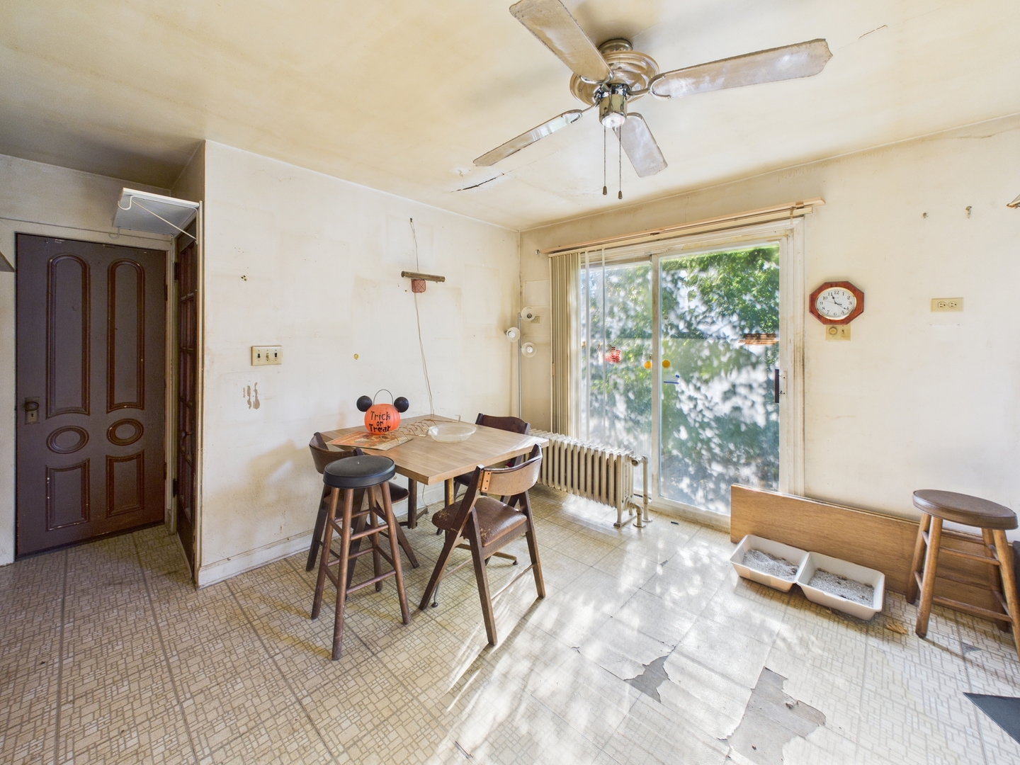 2714 N New England Avenue, Chicago, IL 60707