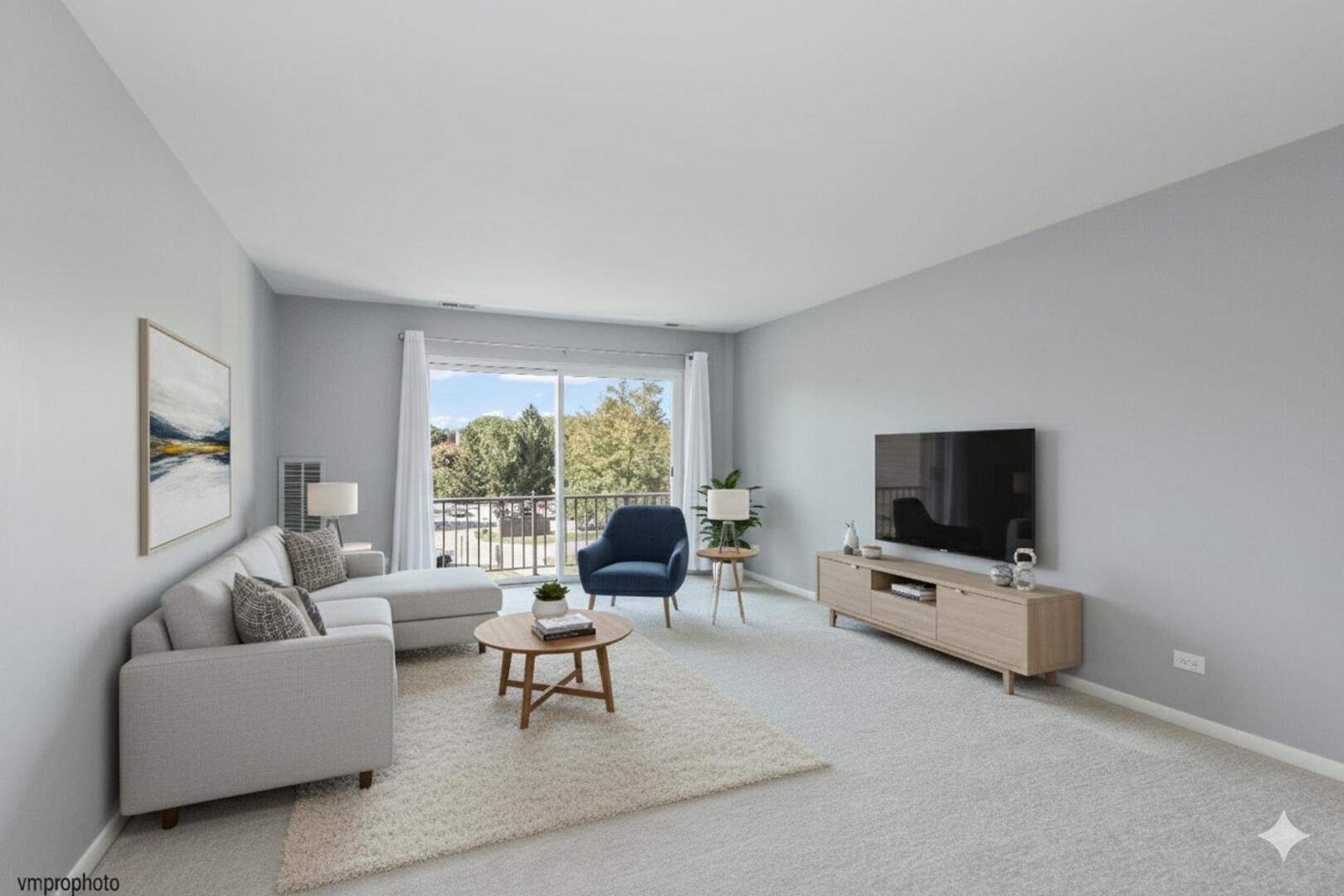 945 E Kenilworth Avenue #318, Palatine, IL 60074