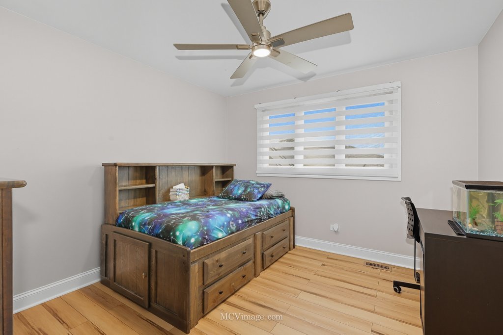 5905 W 89th Street, Oak Lawn, IL 60453