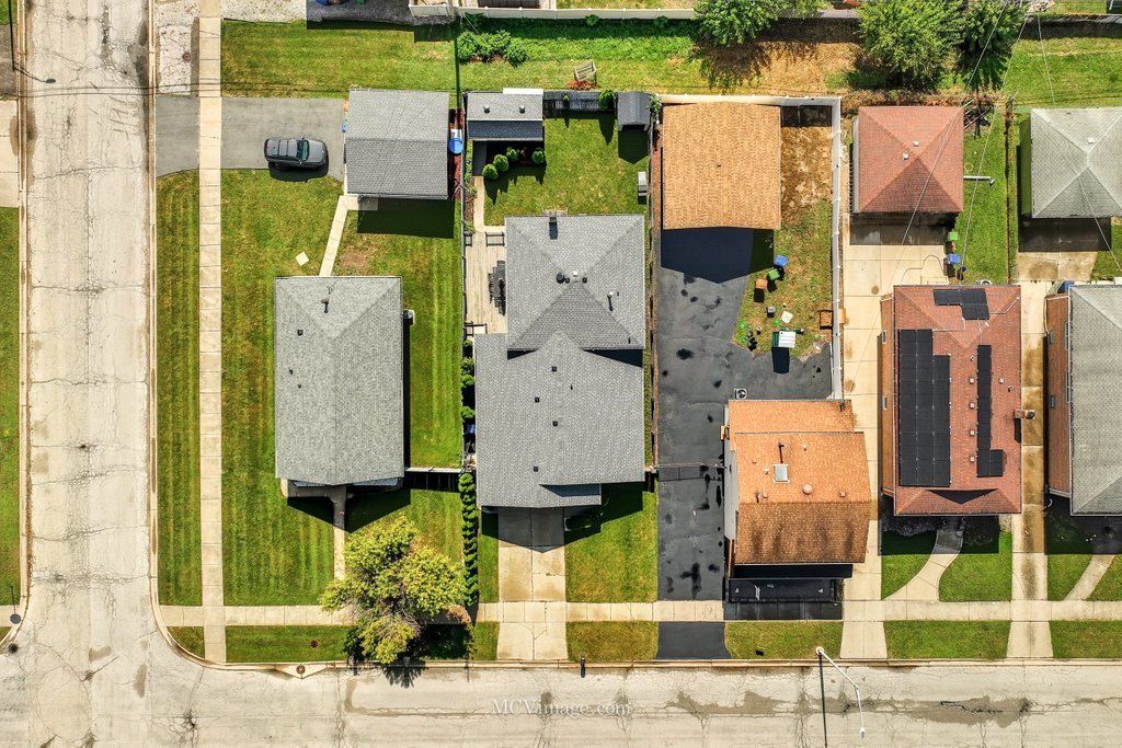 5905 W 89th Street, Oak Lawn, IL 60453