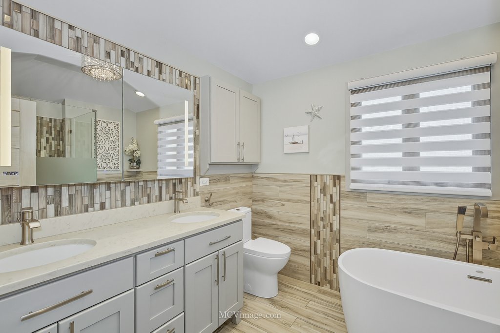 5905 W 89th Street, Oak Lawn, IL 60453