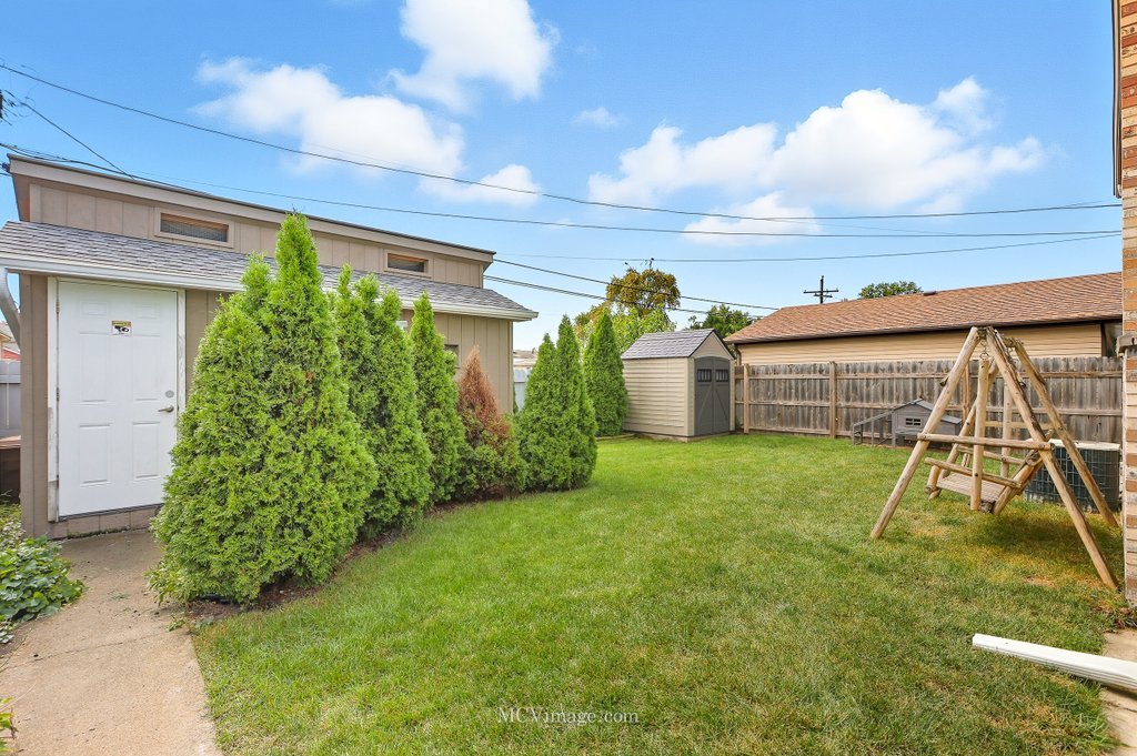 5905 W 89th Street, Oak Lawn, IL 60453