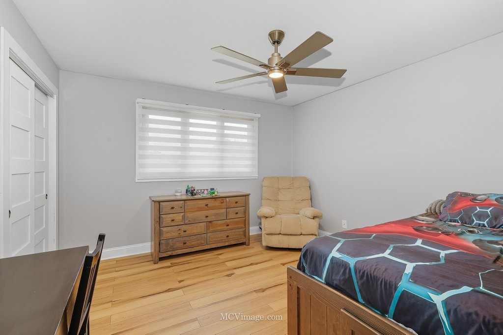 5905 W 89th Street, Oak Lawn, IL 60453