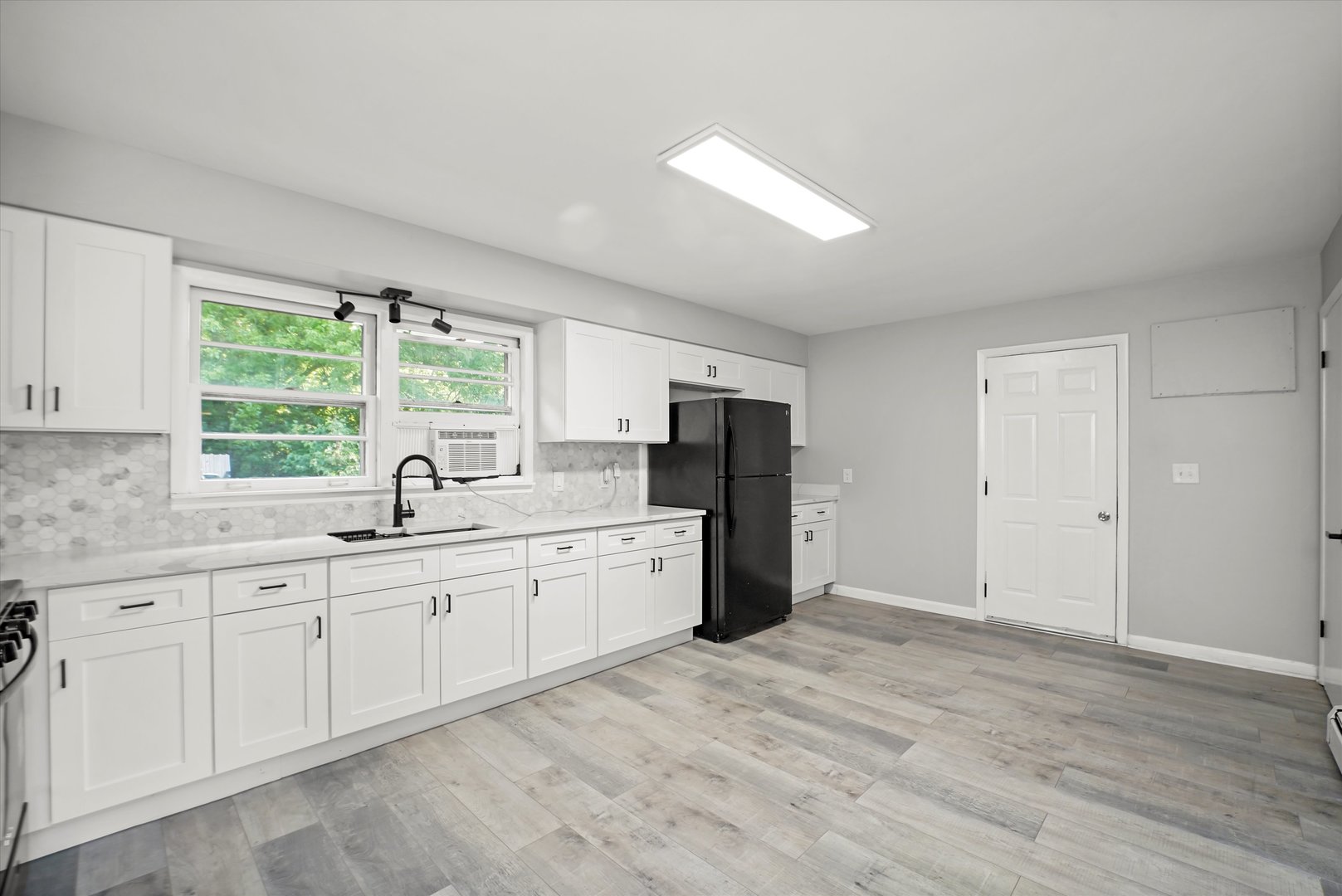 812 Northern Drive, Lockport, IL 60441