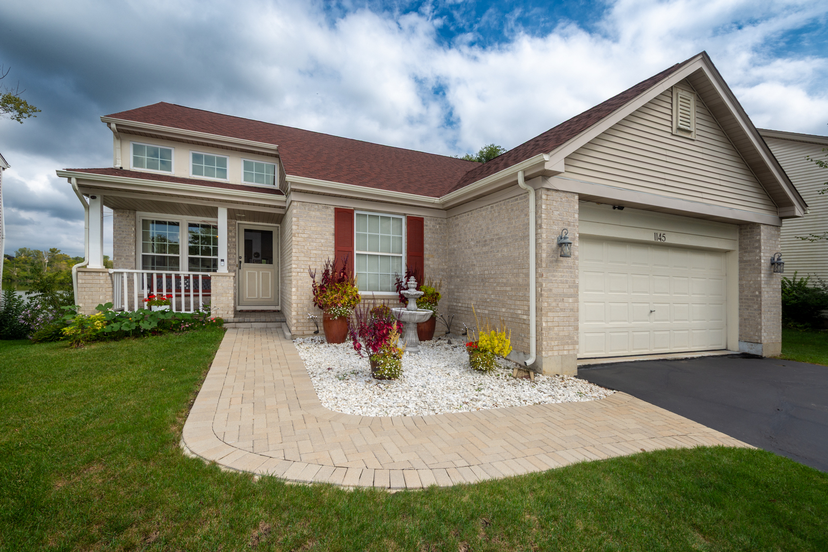 1145 Edgewater Lane, Antioch, IL 60002
