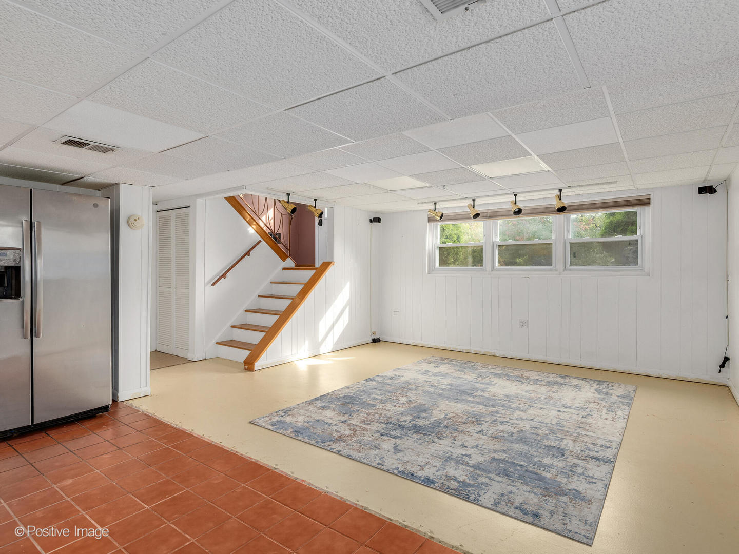 8136 Lindenwood Lane, Woodridge, IL 60517