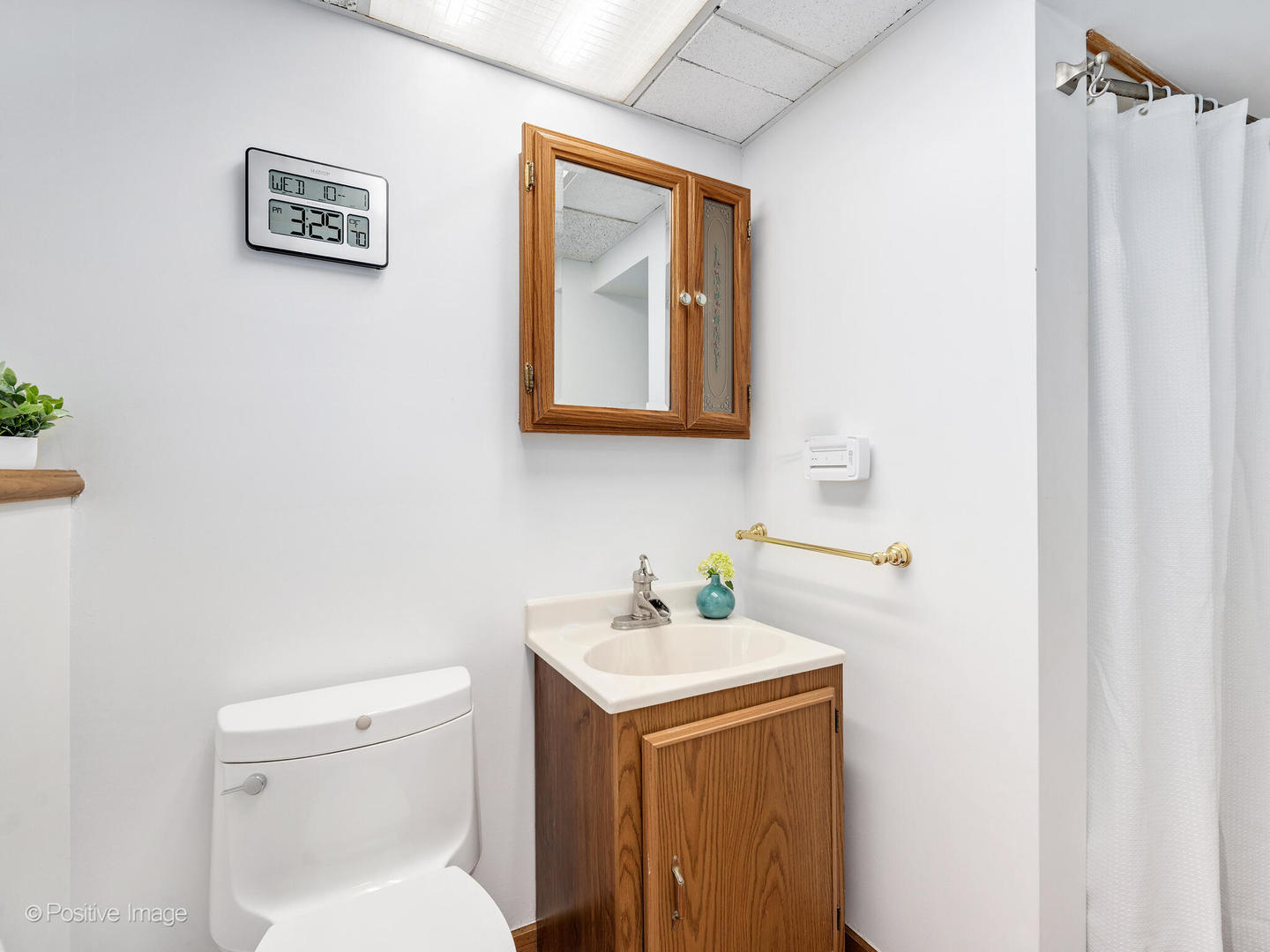 8136 Lindenwood Lane, Woodridge, IL 60517