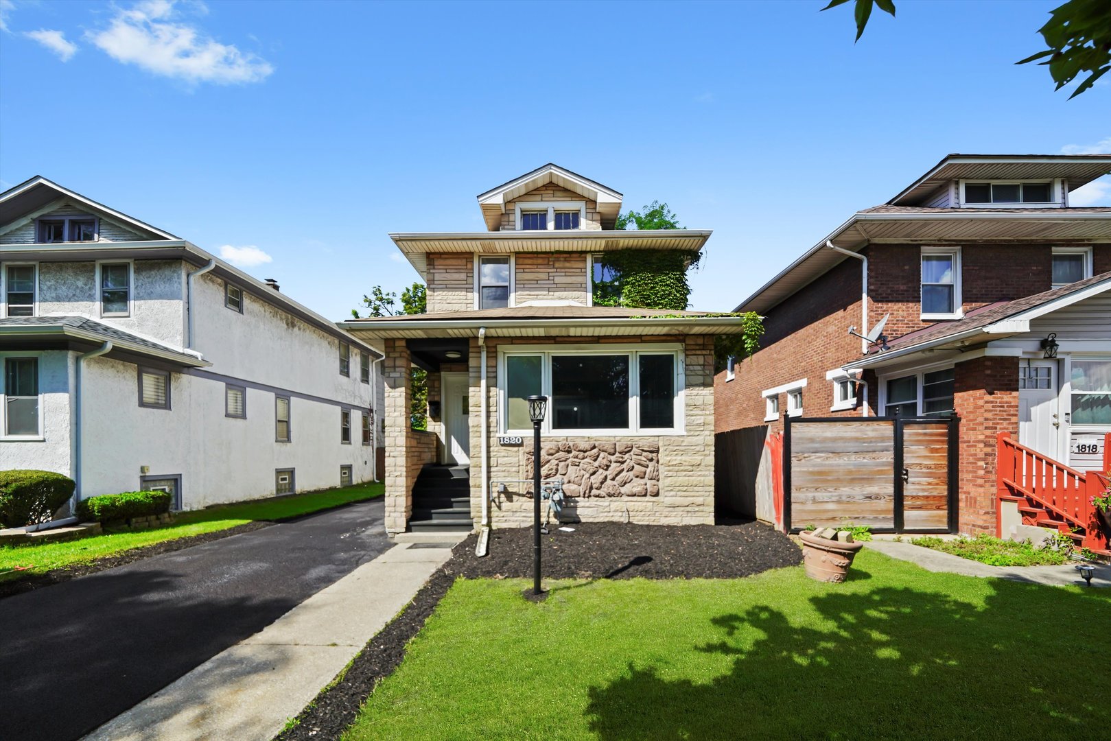 1820 S 3rd Avenue, Maywood, IL 60153