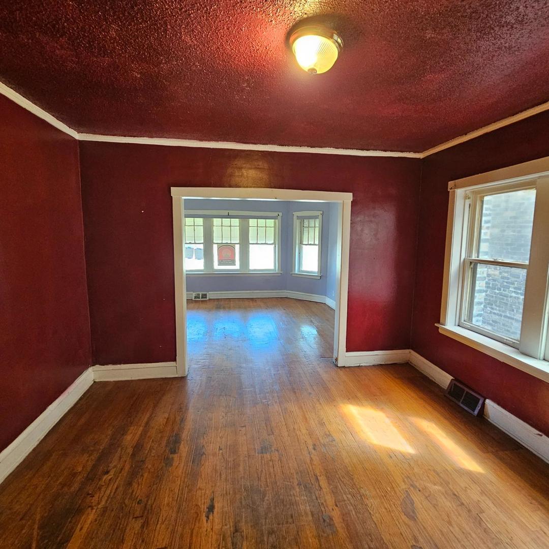 7843 S Honore Street, Chicago, IL 60620