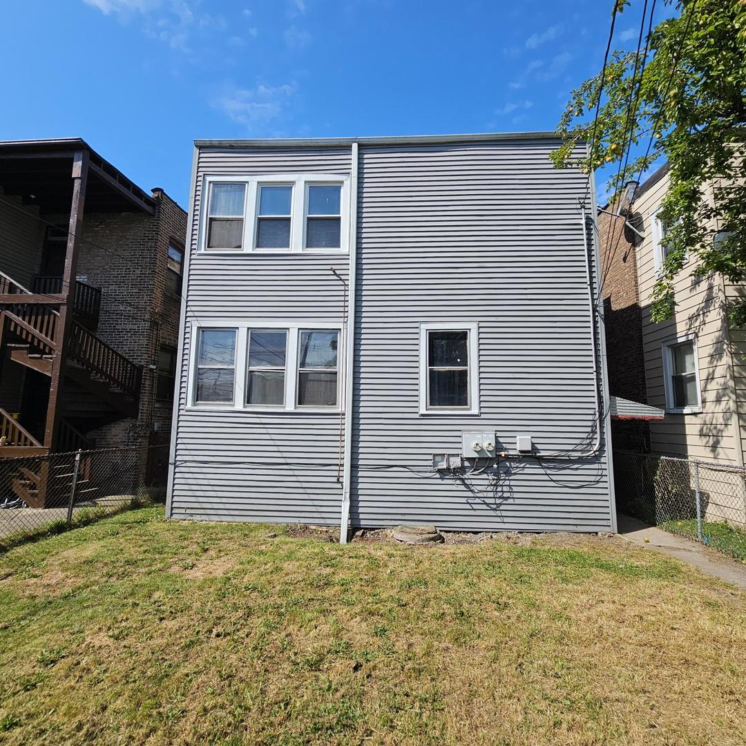 7843 S Honore Street, Chicago, IL 60620