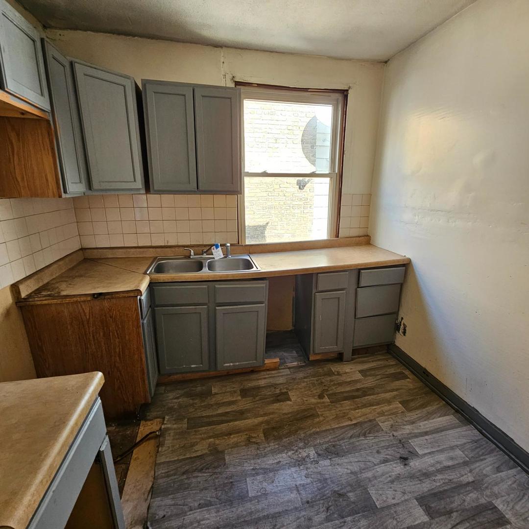 7843 S Honore Street, Chicago, IL 60620