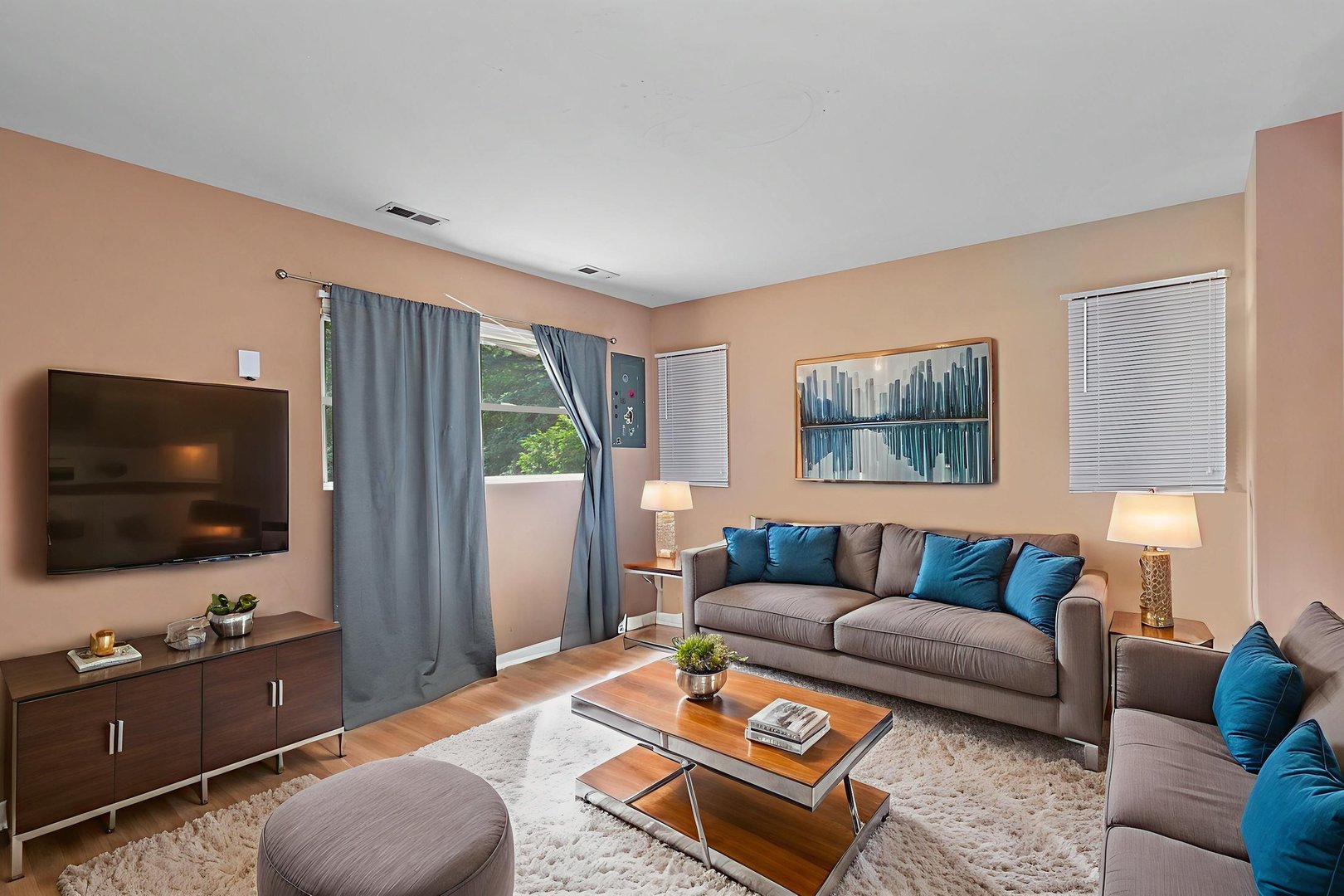 870 Clover Lane, Pingree Grove, IL 60140