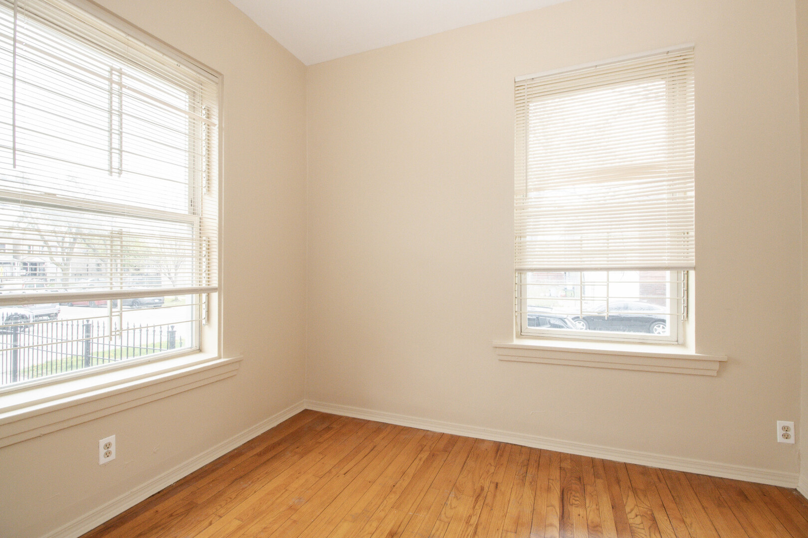 3345 W HURON Street, Chicago, IL 60624