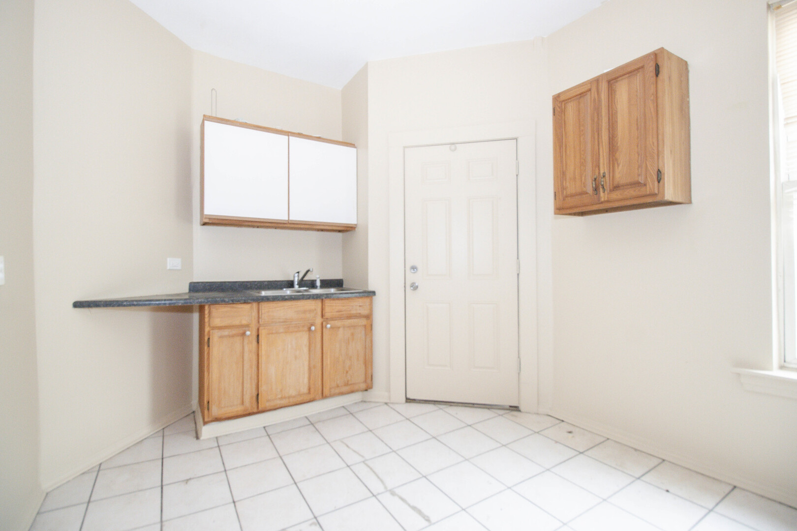 3345 W HURON Street, Chicago, IL 60624