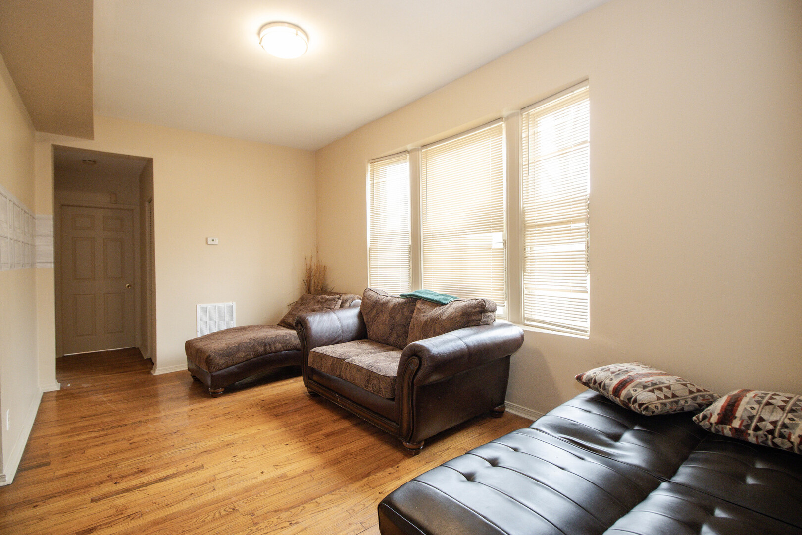 3345 W HURON Street, Chicago, IL 60624