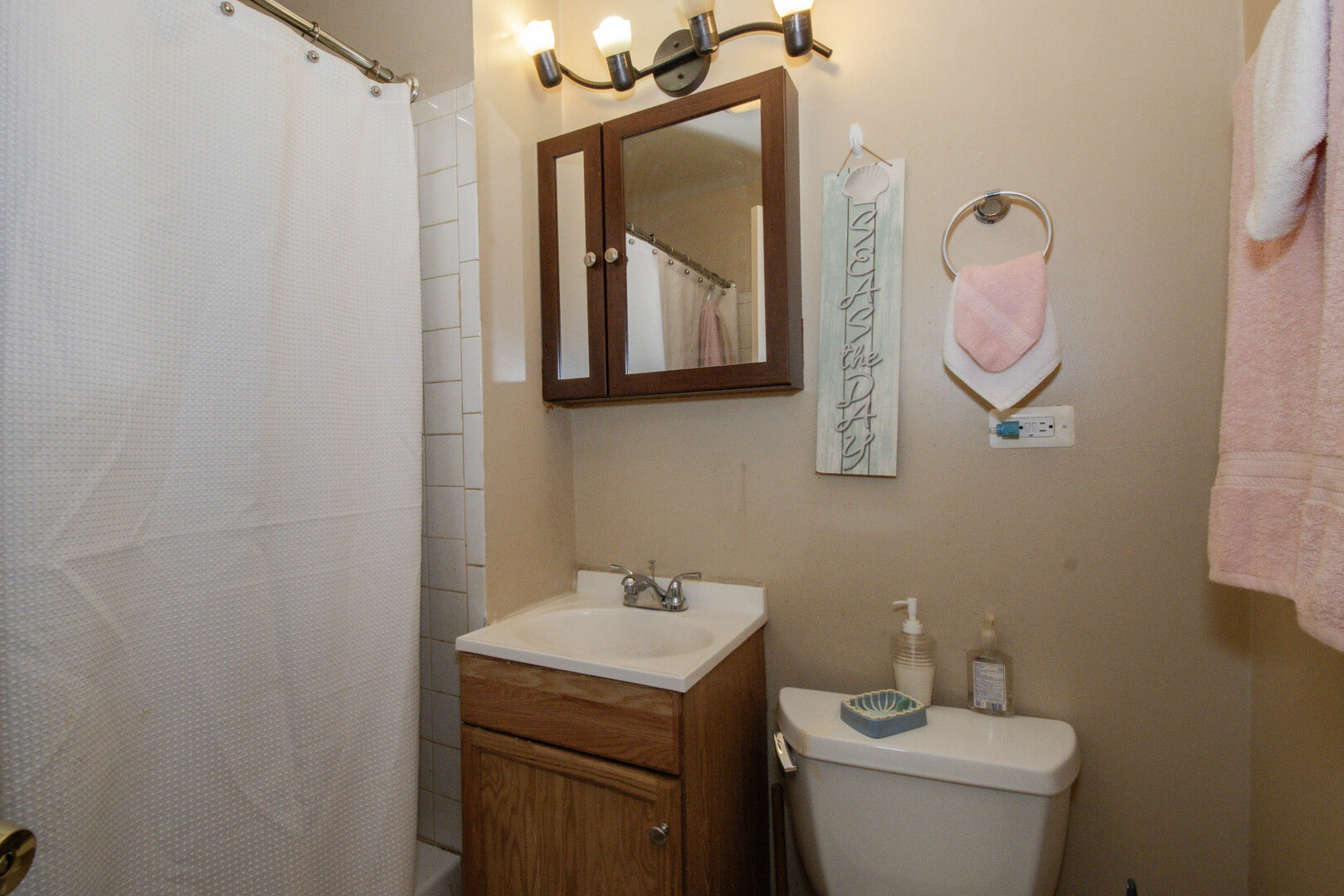 3345 W HURON Street, Chicago, IL 60624