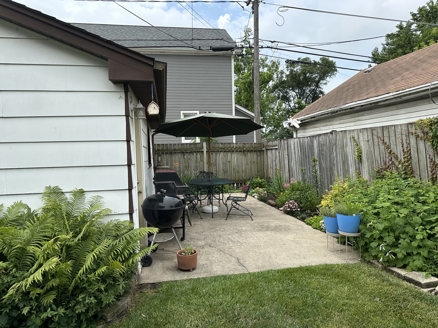 8101 White Avenue, Lyons, IL 60534