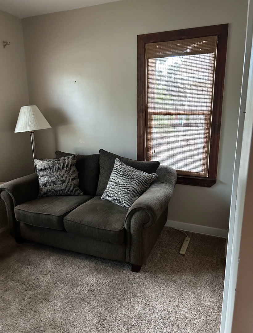 8101 White Avenue, Lyons, IL 60534