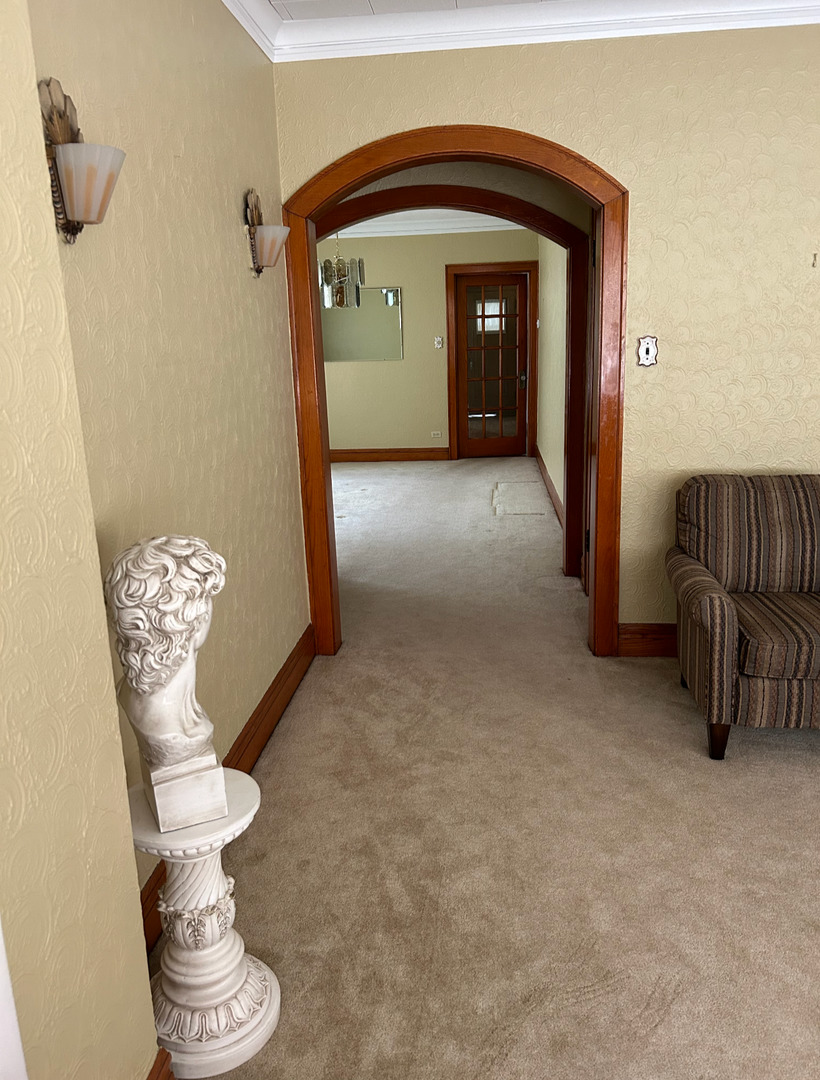 8101 White Avenue, Lyons, IL 60534