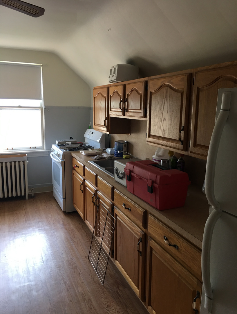 8101 White Avenue, Lyons, IL 60534