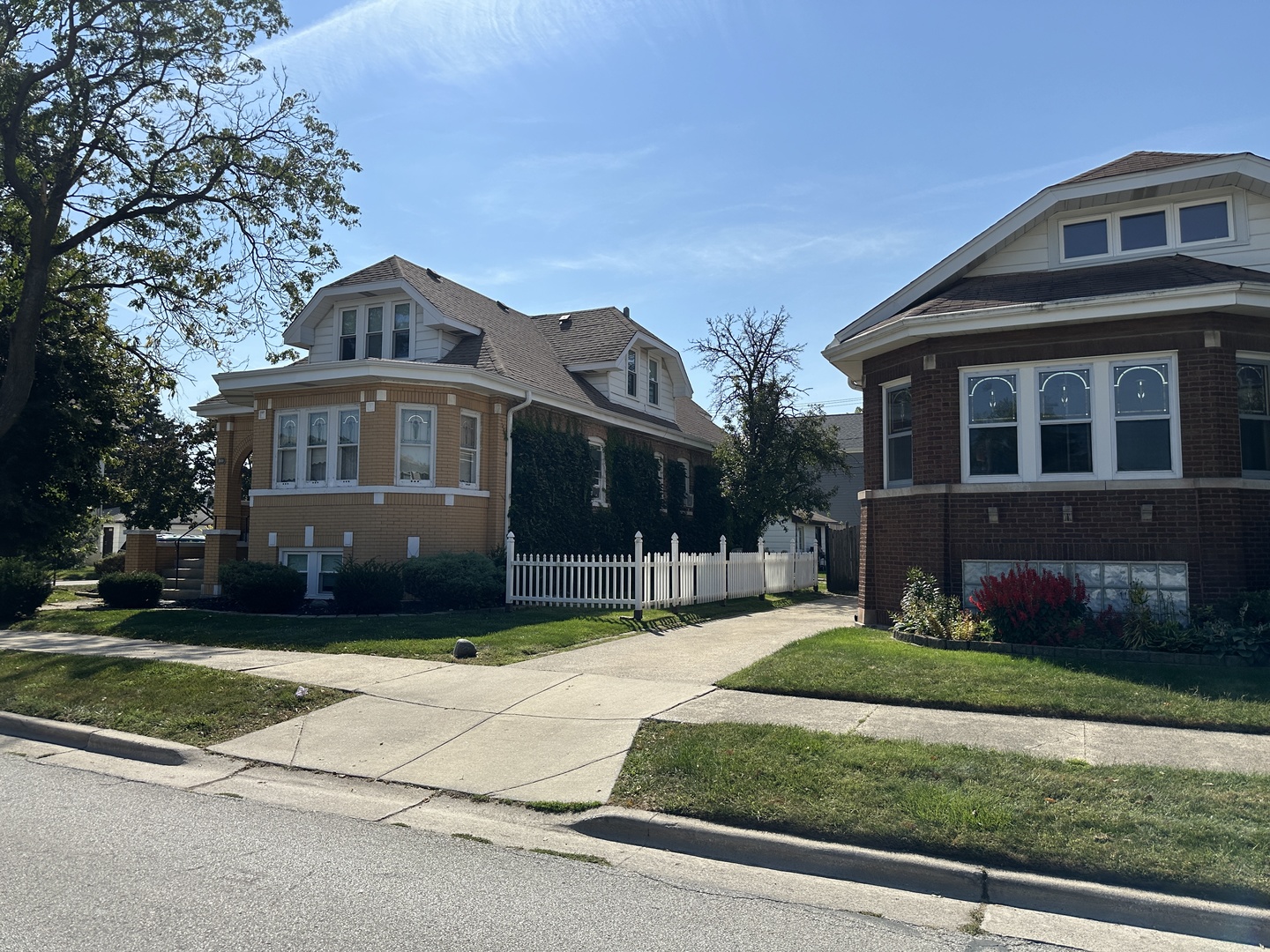 8101 White Avenue, Lyons, IL 60534